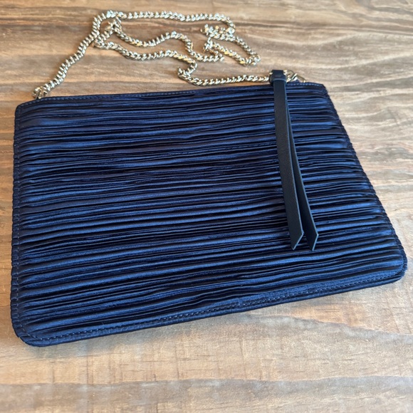 Max&Co Max Mara Navy Blue Ruffle Gold Chain Crossbody Clutch Bag New - Picture 2 of 8